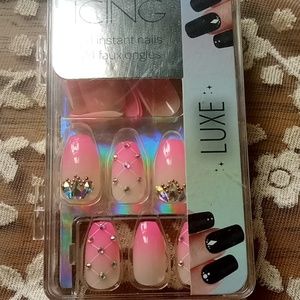 New Press on nails